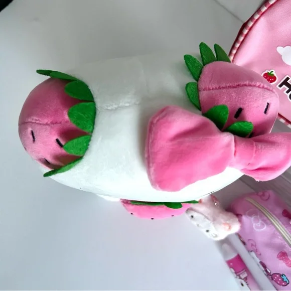 🍓(HK319) Hello Kitty Adorable 6-Piece Strawberry Bundle! - Picture 10 of 14